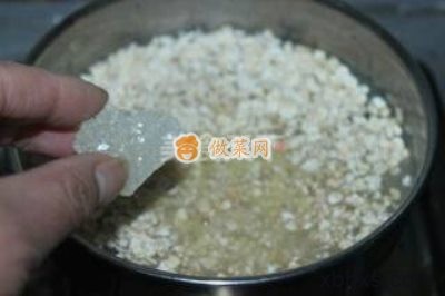 家常红枣小米燕麦粥的做法 红枣小米燕麦粥怎么做好吃