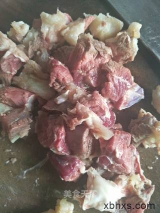 怎么做砂锅牛肉最好吃 砂锅牛肉怎么做好吃