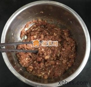 洋葱猪肉包子最正宗的做法 家常洋葱猪肉包子的做法