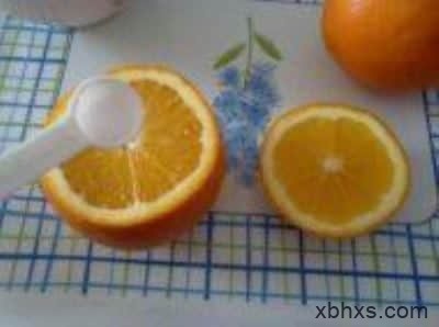 盐蒸橙子的做法 盐蒸橙子能治咳嗽是真的吗