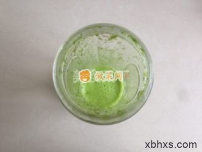 菠菜戚风蛋糕怎么做好吃 菠菜戚风蛋糕最正宗的做法