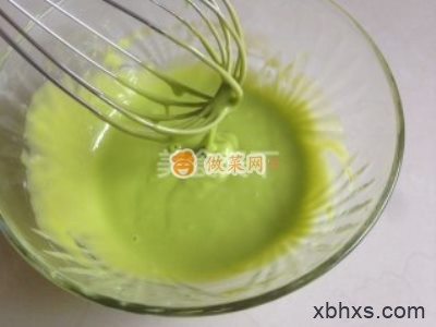 菠菜戚风蛋糕怎么做好吃 菠菜戚风蛋糕最正宗的做法