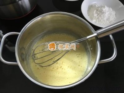 奥利奥咸奶油蛋糕怎么做 奥利奥咸奶油蛋糕的做法