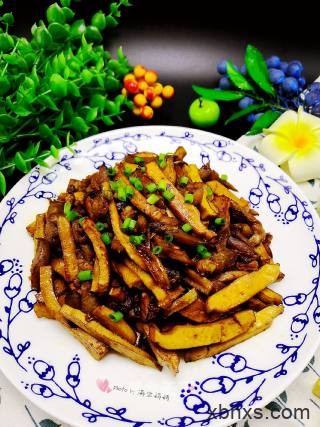 肉末茄条炒香干怎么做 肉末茄条炒香干的做法