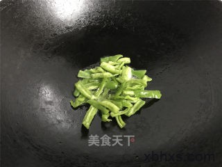 胡萝卜炒山药怎么做好吃 胡萝卜炒山药最正宗的做法