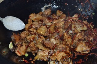 重庆辣子鸡最正宗的做法 家常重庆辣子鸡的做法