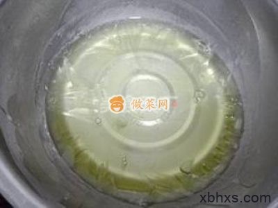 基础戚风蛋糕怎么做 基础戚风蛋糕的做法