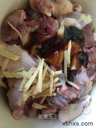 砂锅焗鸡怎么做好吃 家常砂锅焗鸡的做法