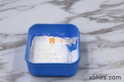 网红香蕉抱抱蛋糕怎么做好吃 网红香蕉抱抱蛋糕最正宗的做法