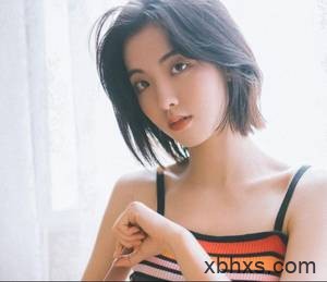 太大了女儿吃不下 女儿的蜜水流的越来越多