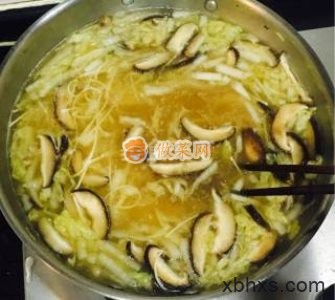 怎么做花菇白菜热汤面最好吃 花菇白菜热汤面怎么做好吃