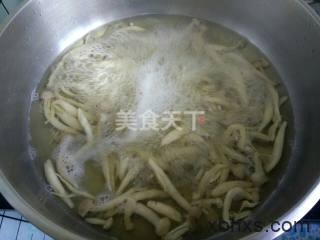 凉拌蟹味菇怎么做好吃 凉拌蟹味菇的家常做法