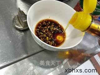 家常凉拌松花蛋的做法 凉拌松花蛋怎么做好吃