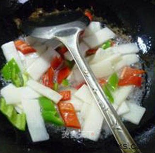 青红椒炒山药怎么做好吃 家常青红椒炒山药的做法