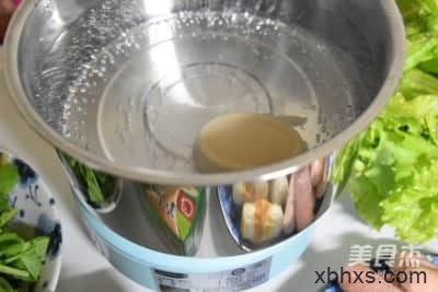 浓汤菌菇袖珍锅的做法