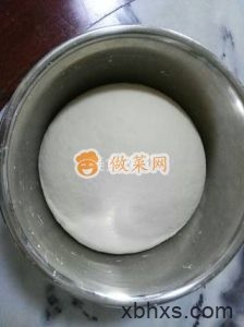 小白兔豆沙包怎么做好吃 小白兔豆沙包的家常做法