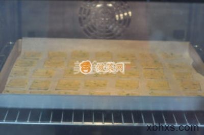 家常燕麦葱香苏打饼干的做法 燕麦葱香苏打饼干怎么做好吃