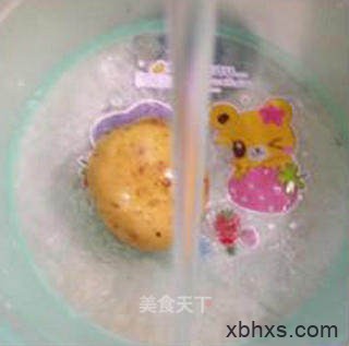 莴笋叶炒土豆丝最正宗的做法 家常莴笋叶炒土豆丝的做法