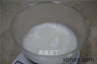 红酒戚风蛋糕怎么做好吃 红酒戚风蛋糕的家常做法