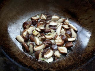 鲜菇炒肉片怎么做好吃 鲜菇炒肉片最正宗的做法