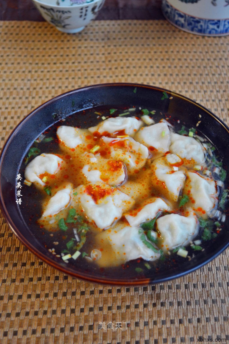 酸汤大肉莲菜水饺怎么做 酸汤大肉莲菜水饺的做法