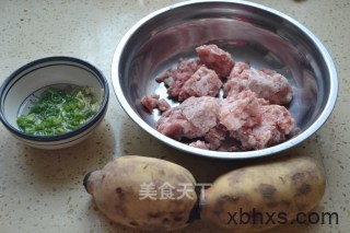 酸汤大肉莲菜水饺怎么做 酸汤大肉莲菜水饺的做法