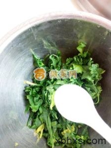 凉拌芹菜叶怎么做好吃 家常凉拌芹菜叶的做法