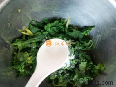 凉拌芹菜叶怎么做好吃 家常凉拌芹菜叶的做法