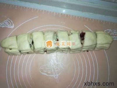 怎么做蔓越莓巧克力豆手撕面包最好吃 蔓越莓巧克力豆手撕面包怎么做好吃