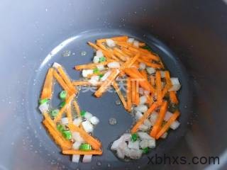 芝士虾丸菠菜面怎么做好吃 芝士虾丸菠菜面最正宗的做法